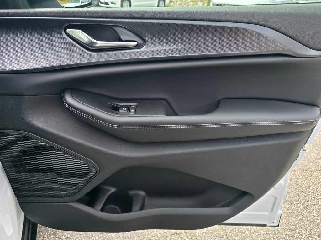 New 2025 Jeep Grand Cherokee Laredo X w/ Luxury Tech Group I image 39