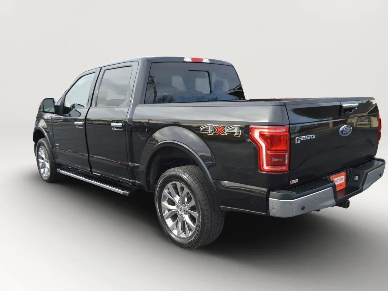 Used 2015 Ford F150 Lariat w/ Equipment Group 502A Luxury image 6