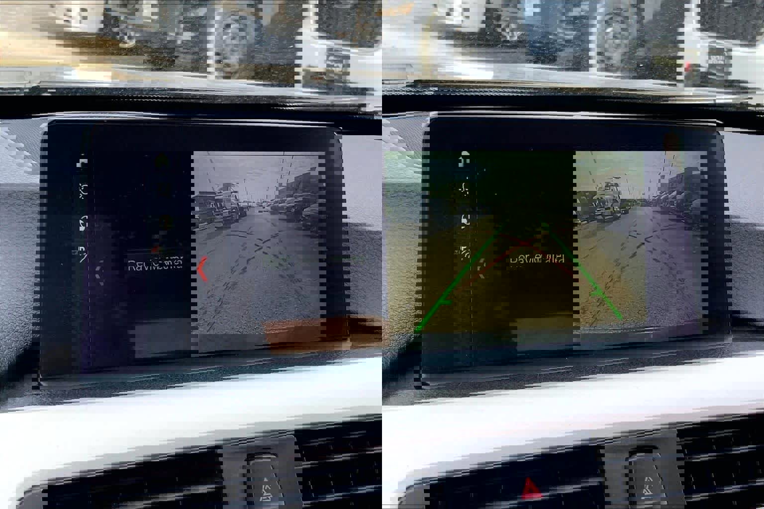 Used 2018 BMW 320i Sedan image 24