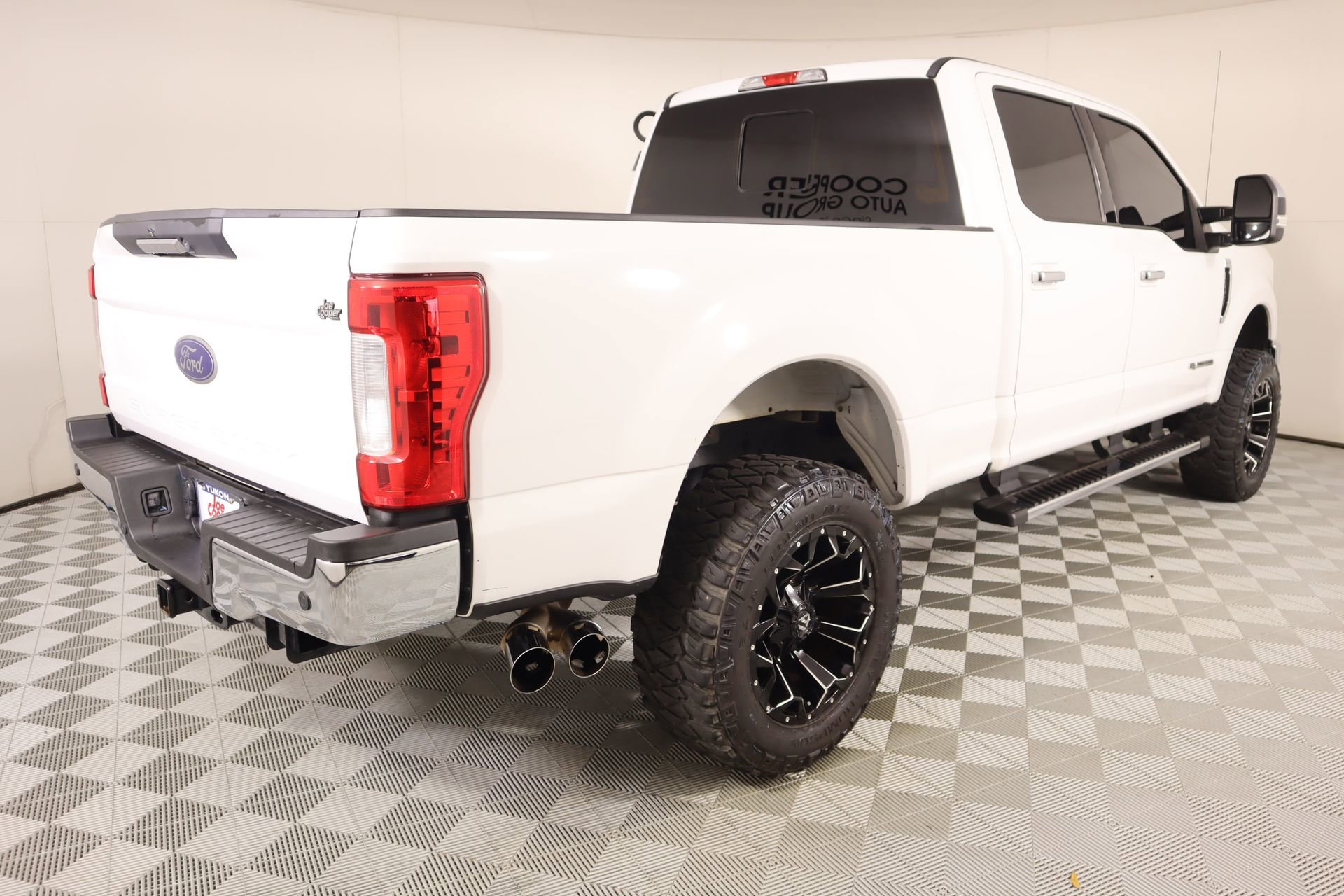 Used 2017 Ford F250 Lariat w/ Chrome Package image 20