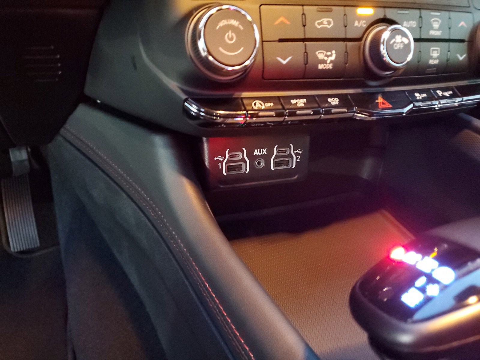 Certified 2025 Dodge Durango GT w/ Blacktop Package image 24