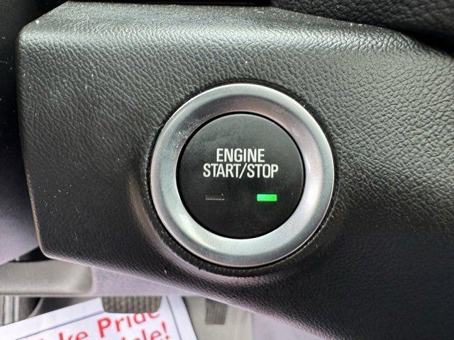 Used 2024 GMC Terrain SLT image 18