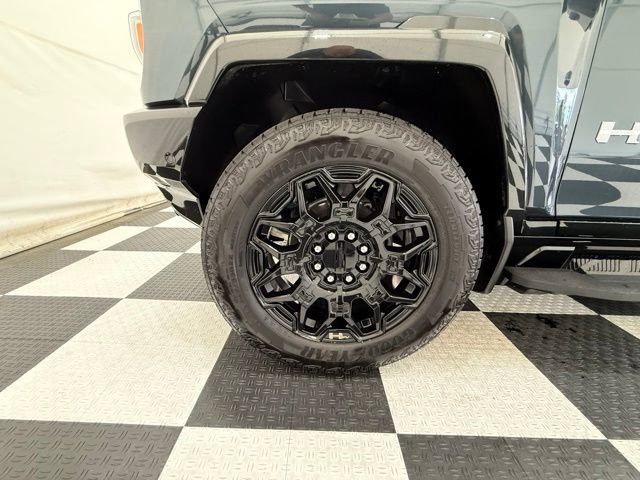 Used 2025 GMC Hummer EV 2X AWD/4WD image 12