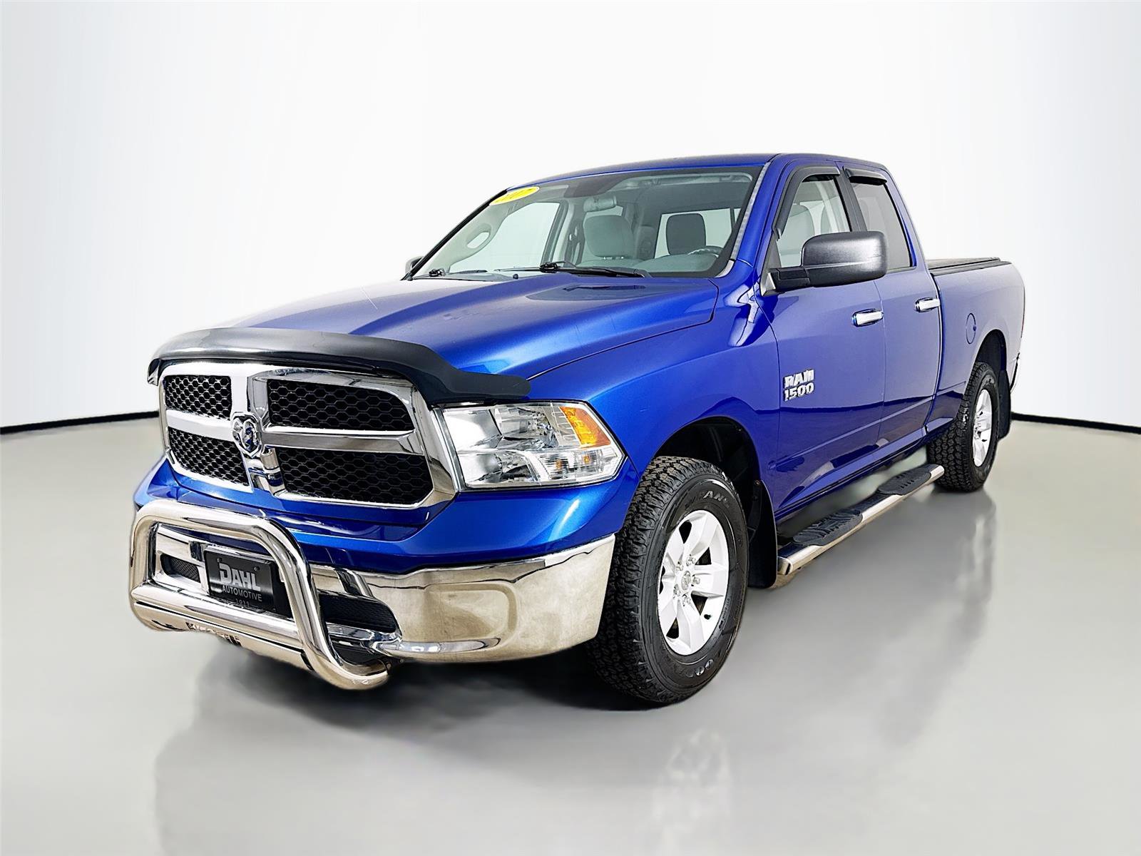 Used 2017 RAM 1500 Classic SLT image 4