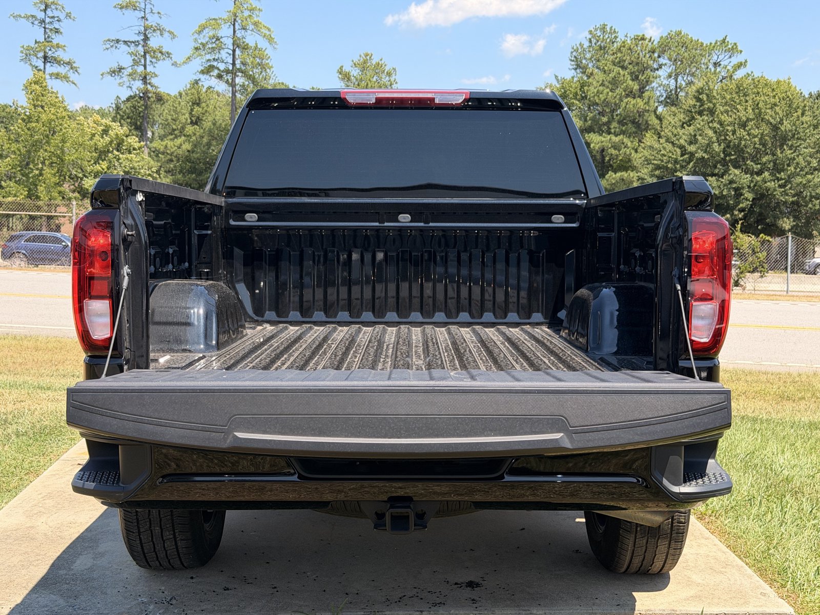 Used 2024 GMC Sierra 1500 Elevation AWD/4WD image 31