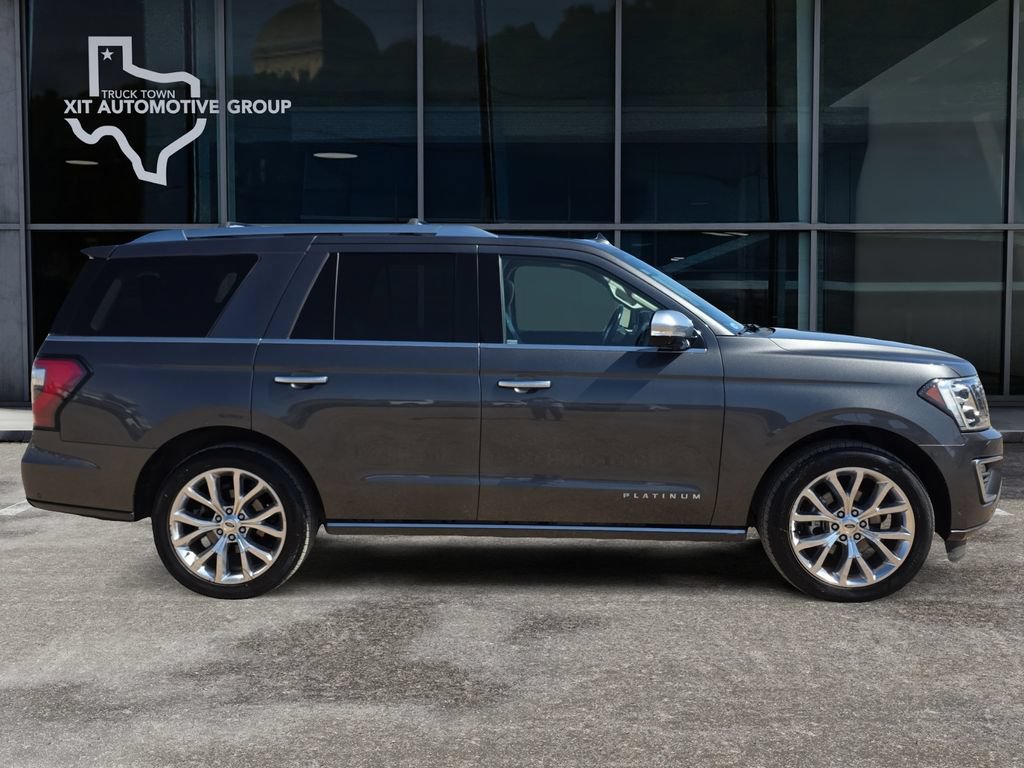 Used 2018 Ford Expedition Platinum AWD/4WD image 2