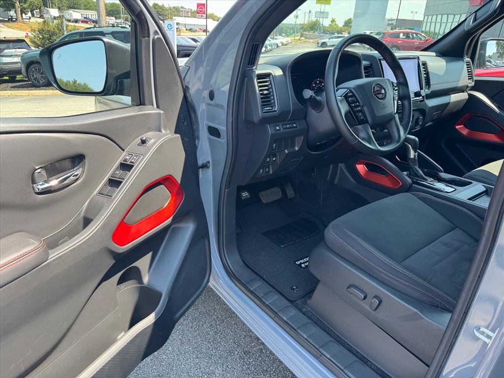 Certified 2024 Nissan Frontier PRO-4X w/ Technology Package AWD/4WD image 13