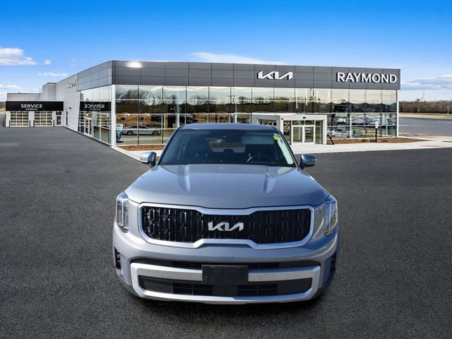 Used 2024 Kia Telluride LX AWD/4WD image 8