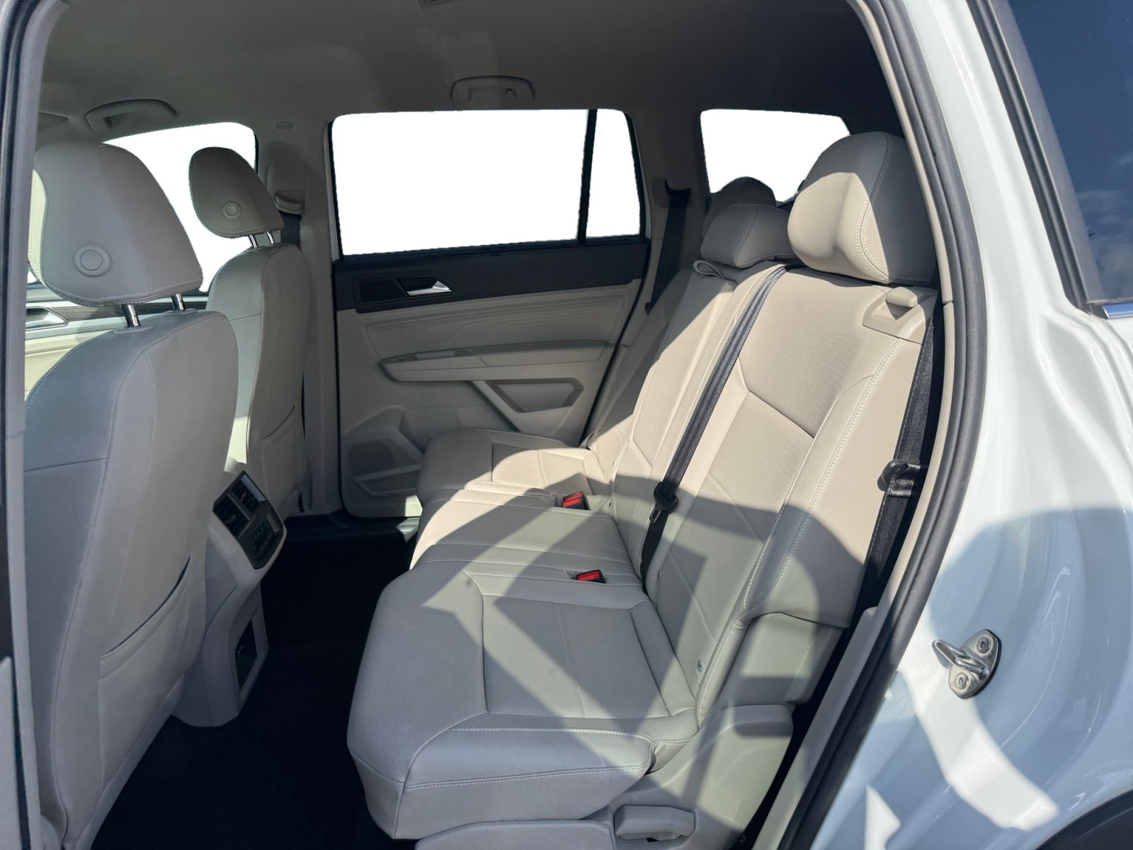 Certified 2023 Volkswagen Atlas SE FWD image 16