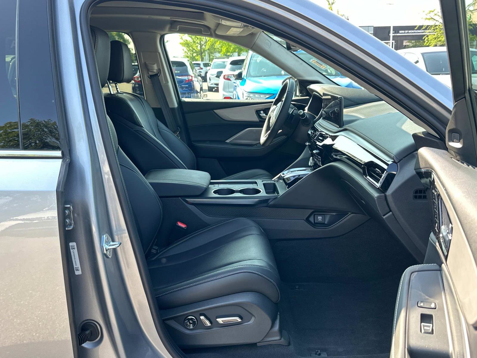 Certified 2025 Acura MDX 3.5L Technology Package image 14