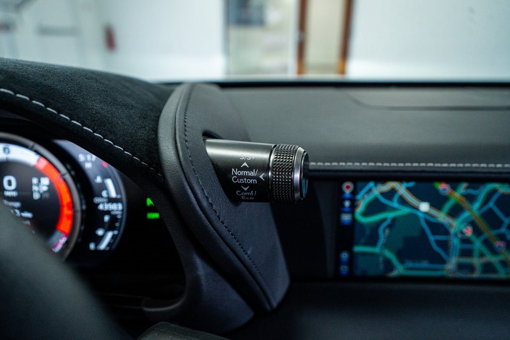 Used 2018 Lexus LC 500 Coupe w/ Performance Package image 44