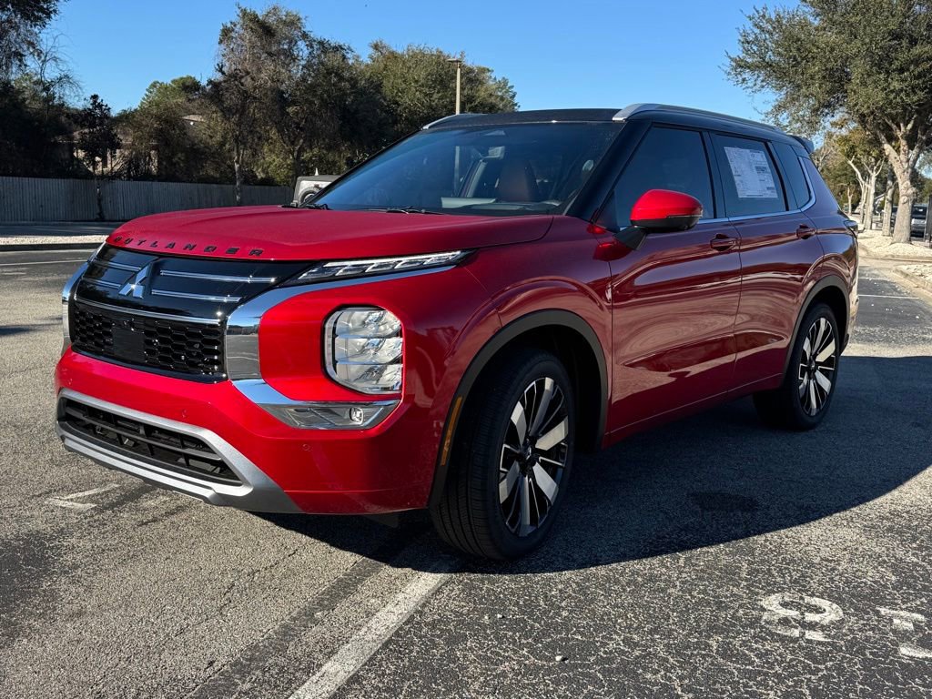 New 2026 Mitsubishi Outlander SEL image 3