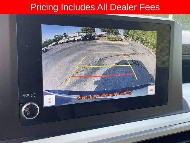 Used 2024 Toyota Tacoma TRD Off-Road AWD/4WD image 30
