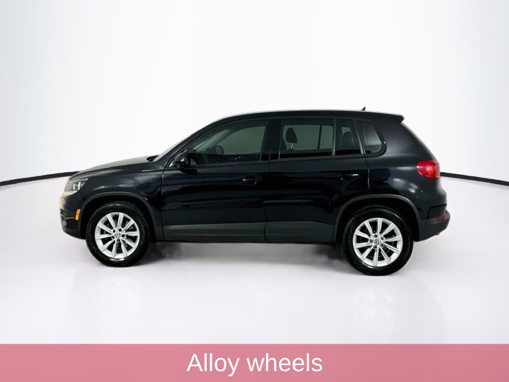 Used 2017 Volkswagen Tiguan S FWD image 4