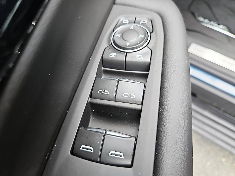 New 2026 Chevrolet Tahoe High Country AWD/4WD image 15