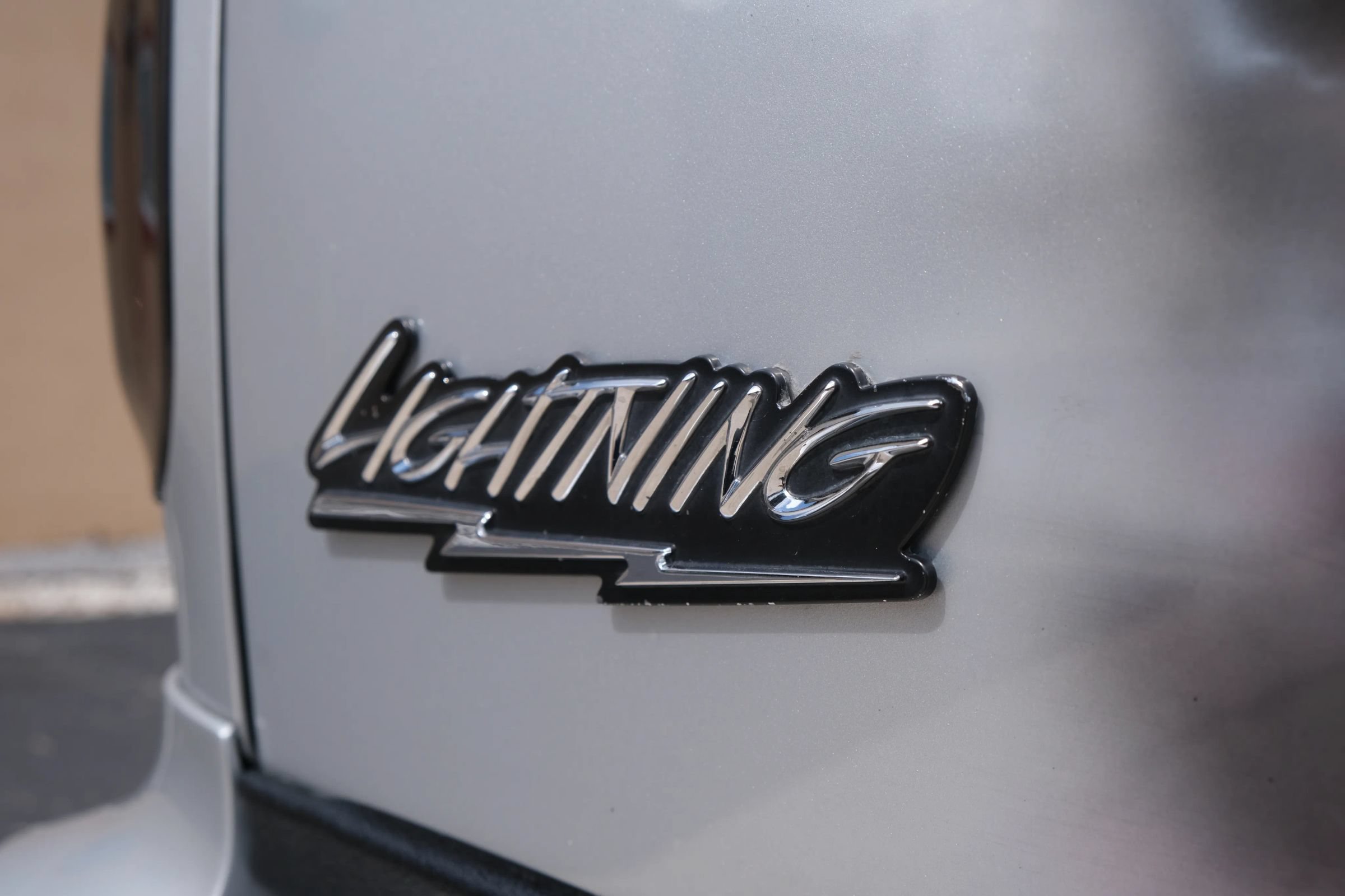 Used 2001 Ford F150 Lightning RWD image 22