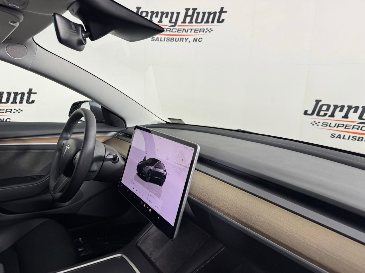 Used 2023 Tesla Model 3 Standard Range image 29