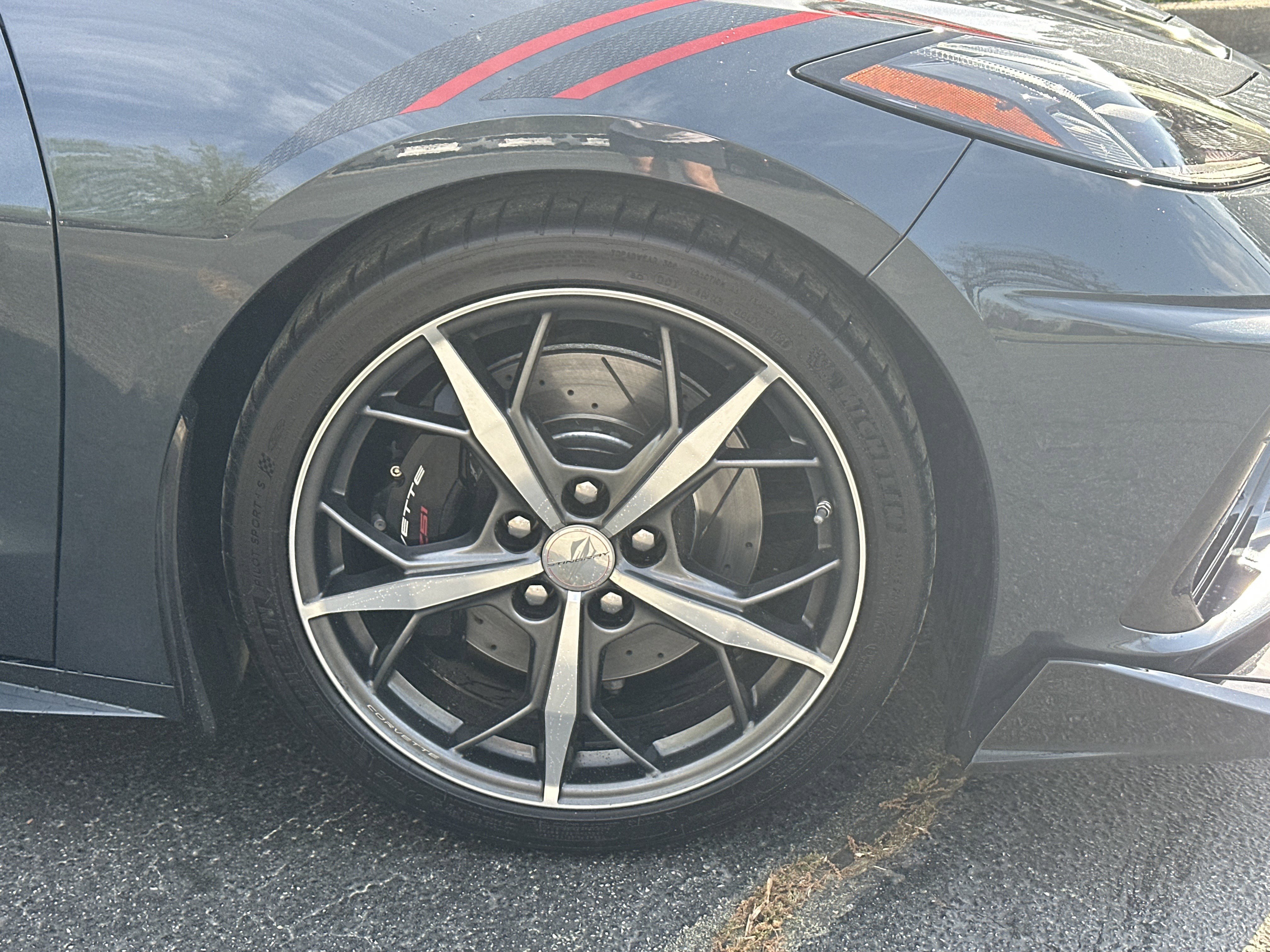Used 2020 Chevrolet Corvette Stingray Premium Cpe w/ 3LT Preferred Equipment Group image 15