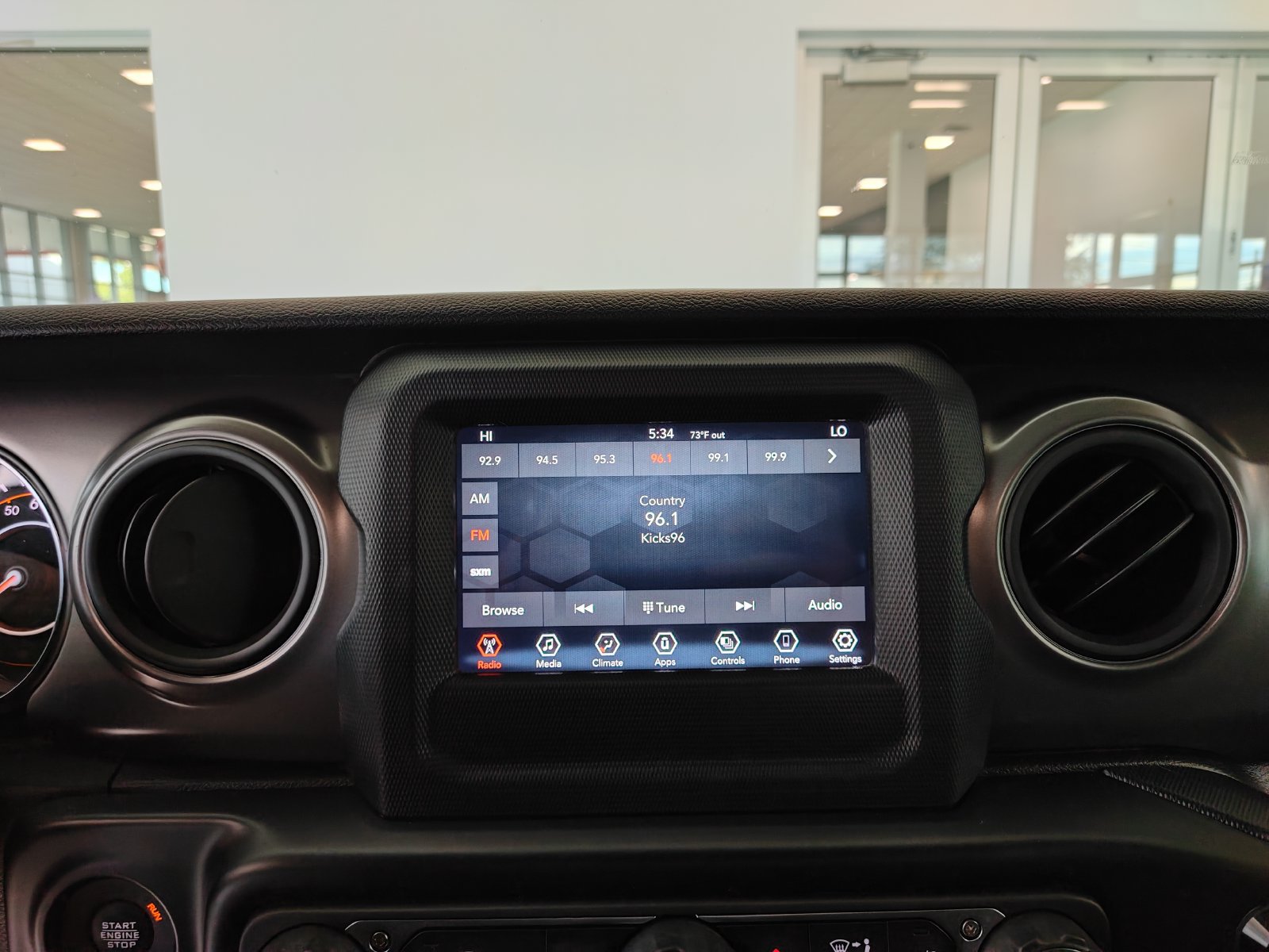 Used 2021 Jeep Wrangler Sport AWD/4WD image 18