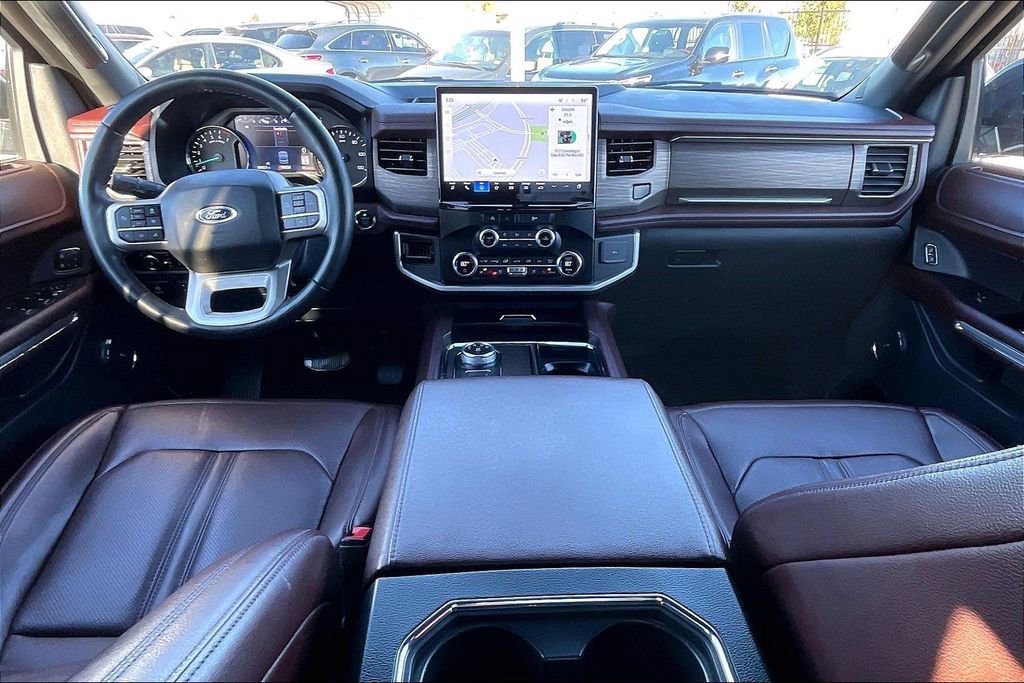 Used 2024 Ford Expedition Limited image 19