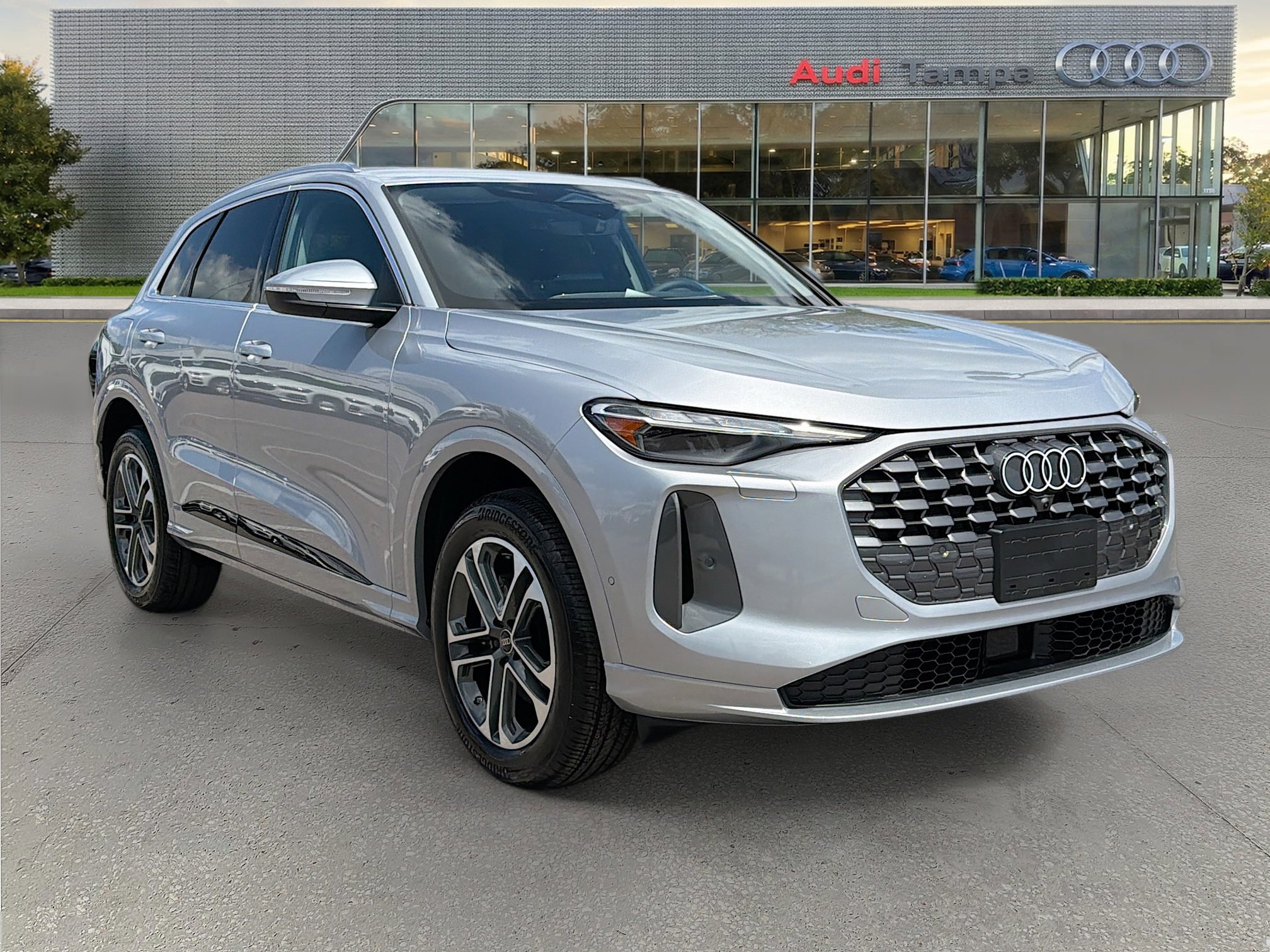 New 2025 Audi Q5 Premium