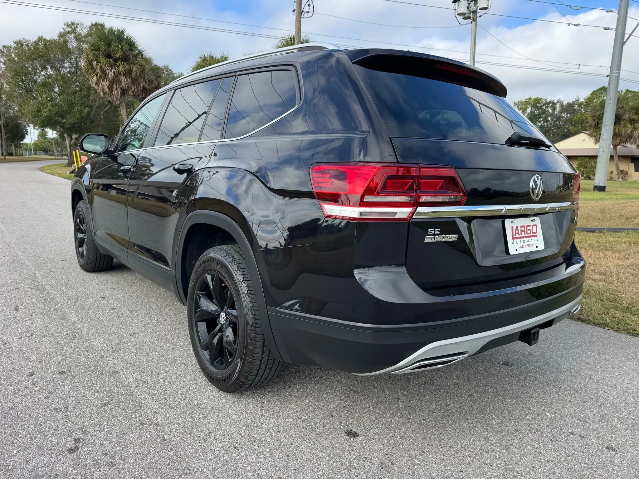 Used 2018 Volkswagen Atlas SE image 6