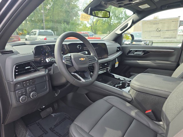 New 2025 Chevrolet Suburban LT w/ Comfort Package image 3