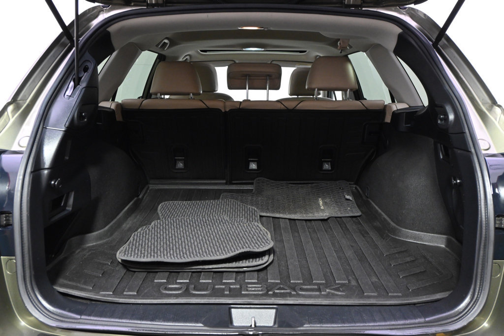 Used 2018 Subaru Outback 2.5i Limited AWD/4WD image 19