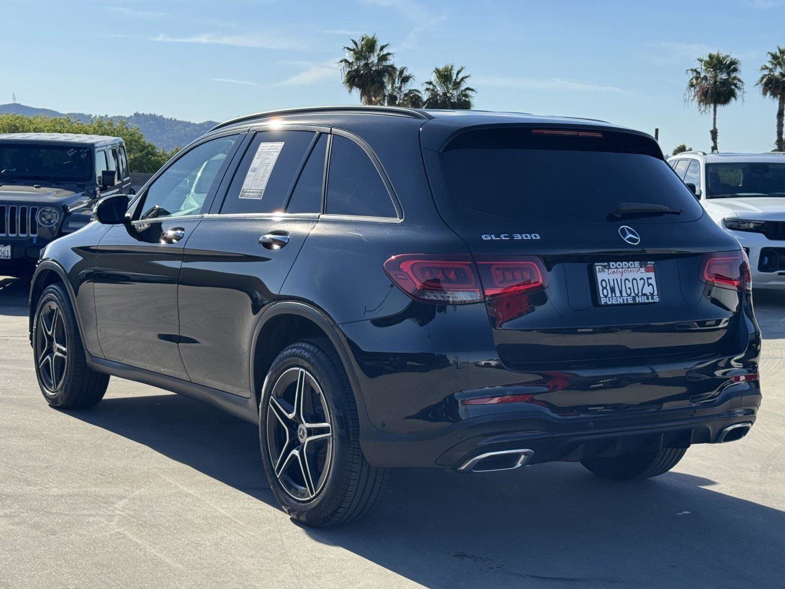 Used 2021 Mercedes-Benz GLC 300 image 4