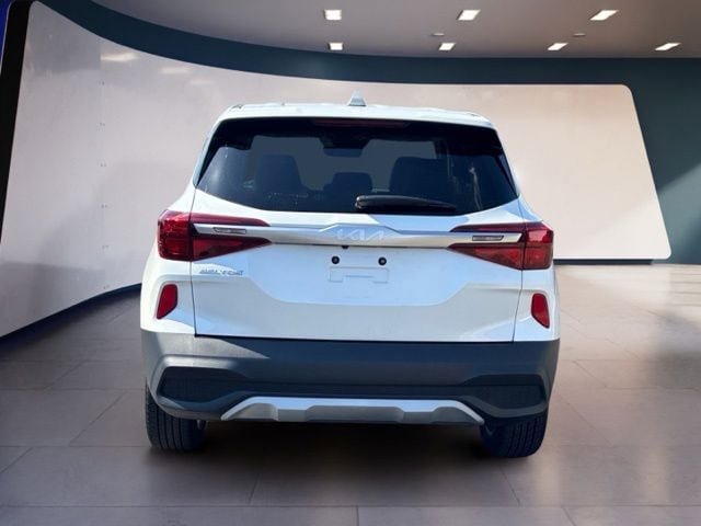 Certified 2022 Kia Seltos LX AWD/4WD image 4