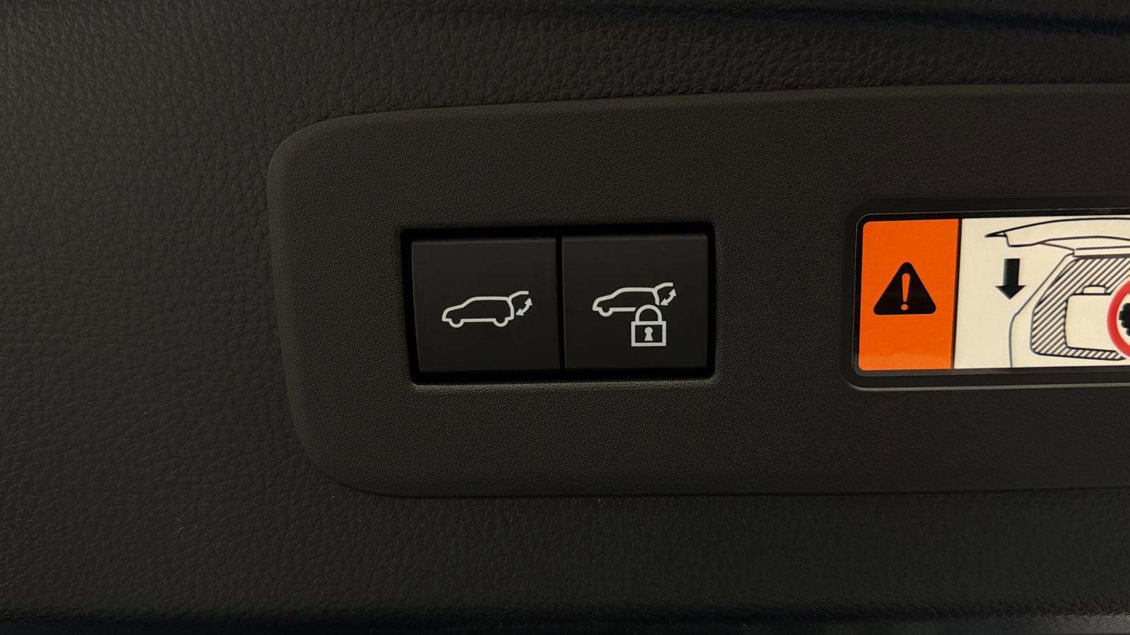 Used 2026 Lexus GX 550 w/ Accessory Package (2T) image 18