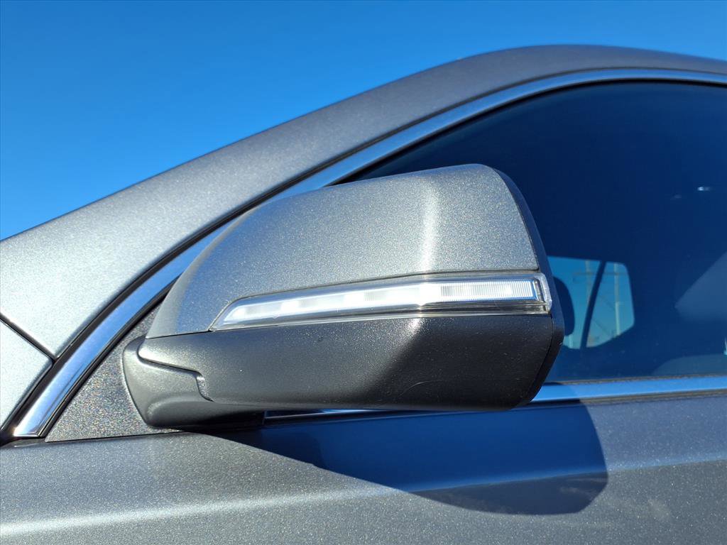 Used 2023 Chevrolet Traverse LT w/ LPO, Floor Liner Package image 37