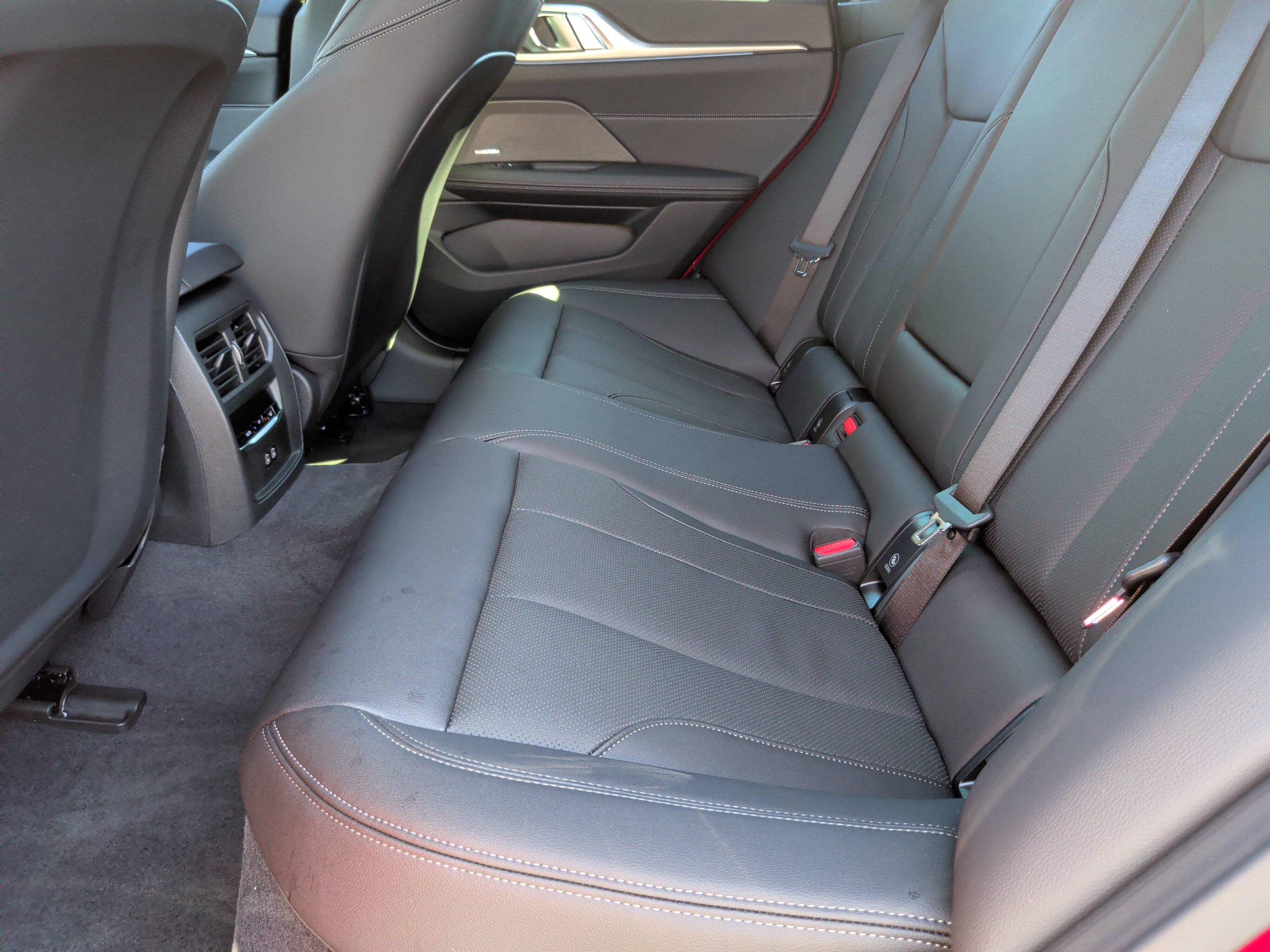 Certified 2025 BMW i4 eDrive40 w/ M Sport Package RWD image 35