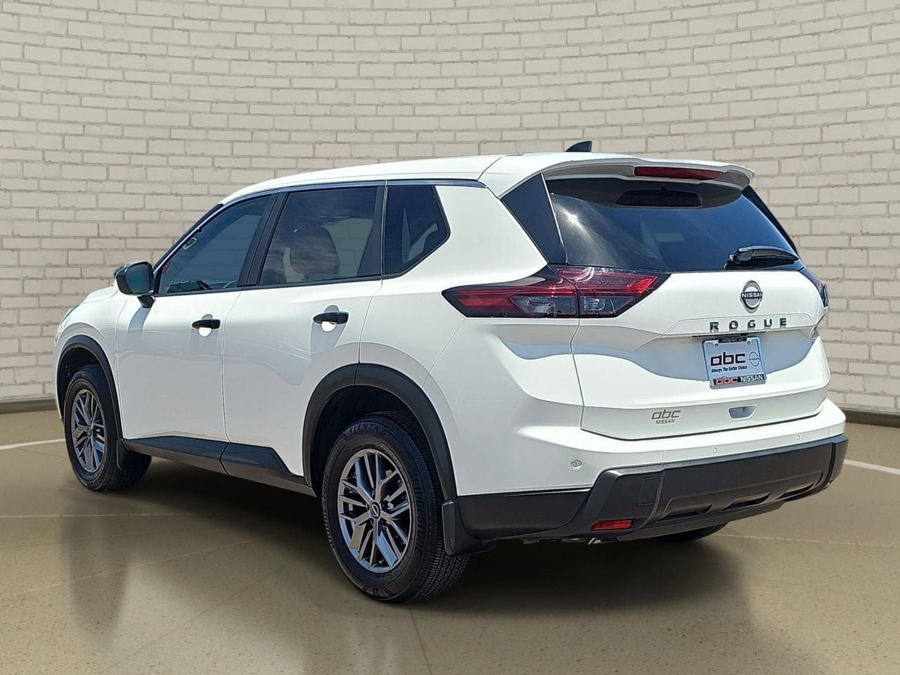 Certified 2024 Nissan Rogue S FWD image 7