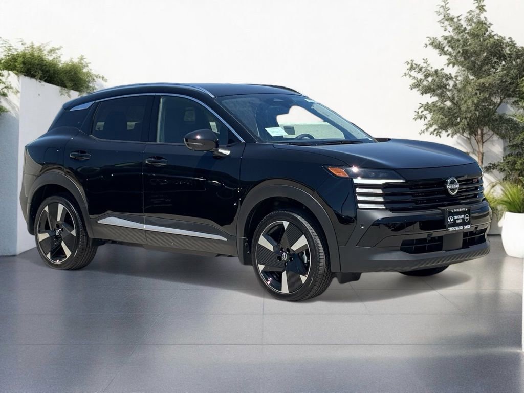 New 2025 Nissan Kicks SR image 1