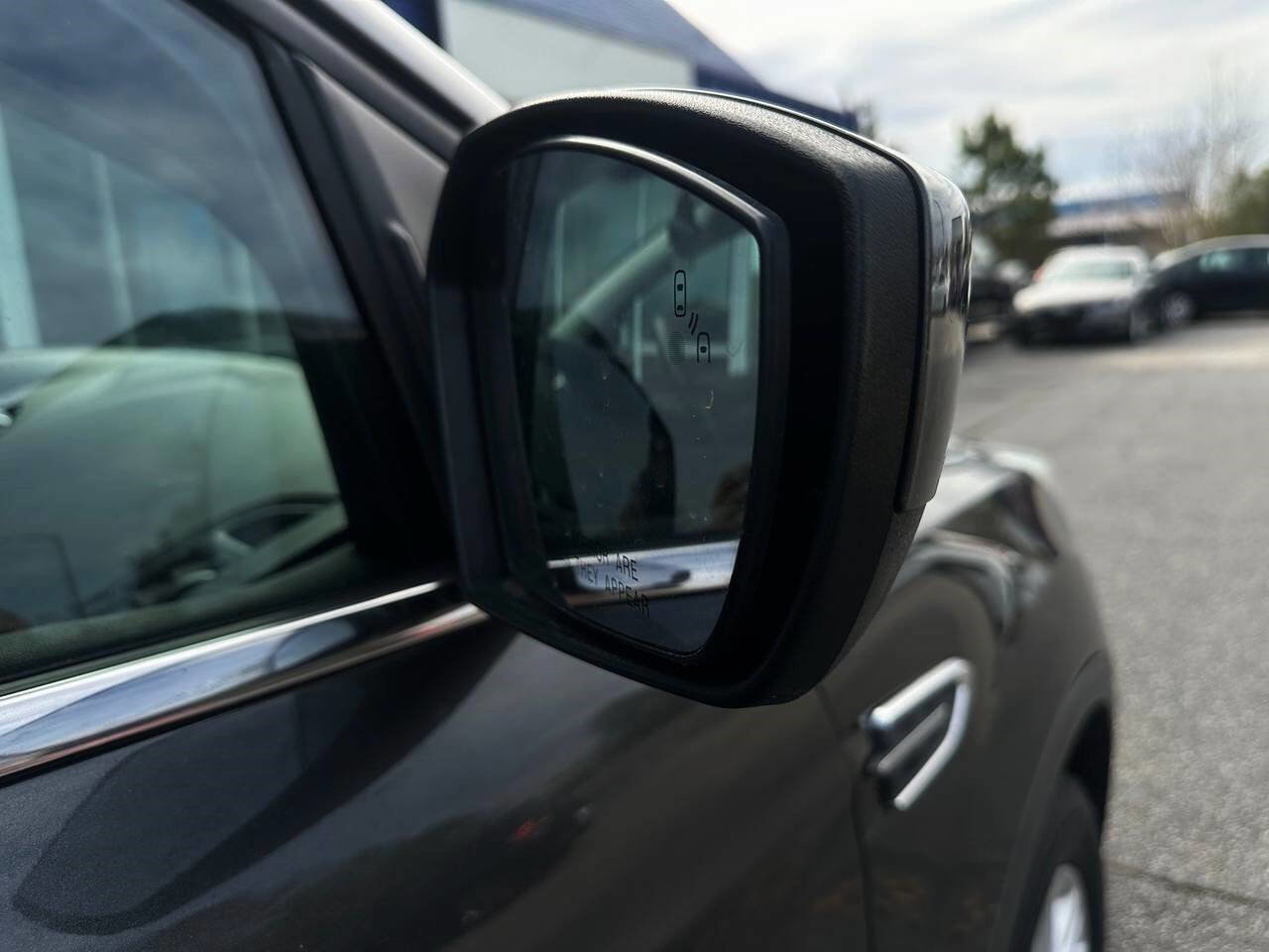 Used 2019 Ford Escape SEL image 26