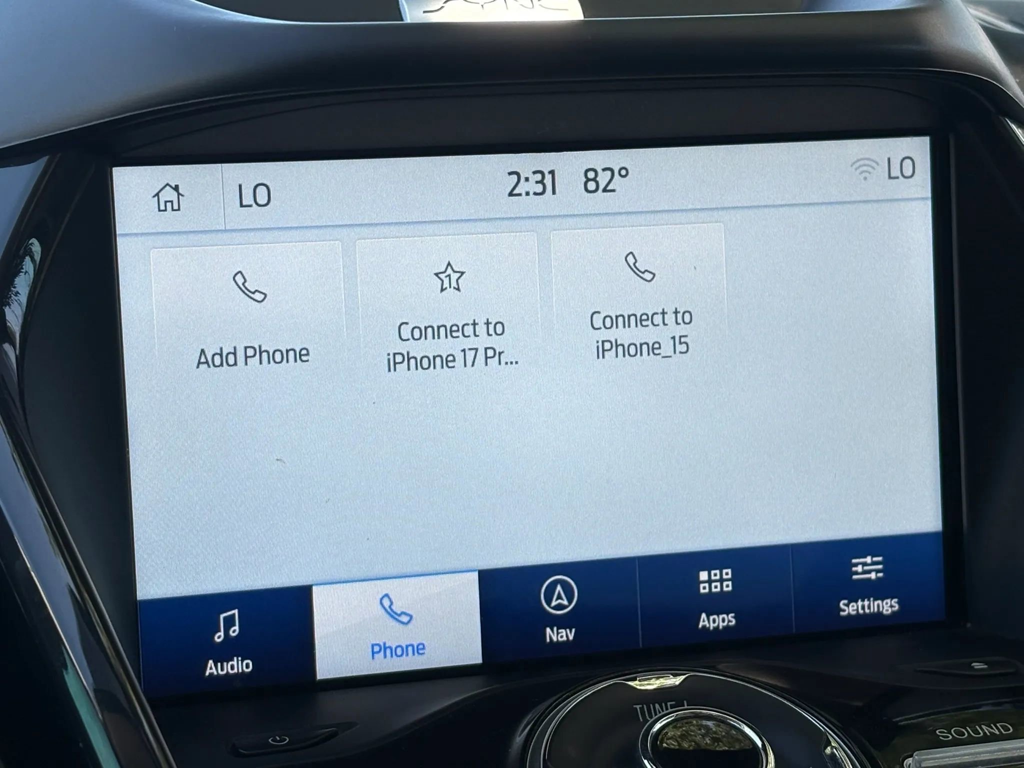 Used 2016 Ford C-MAX Energi SEL w/ Equipment Group 302A FWD image 16