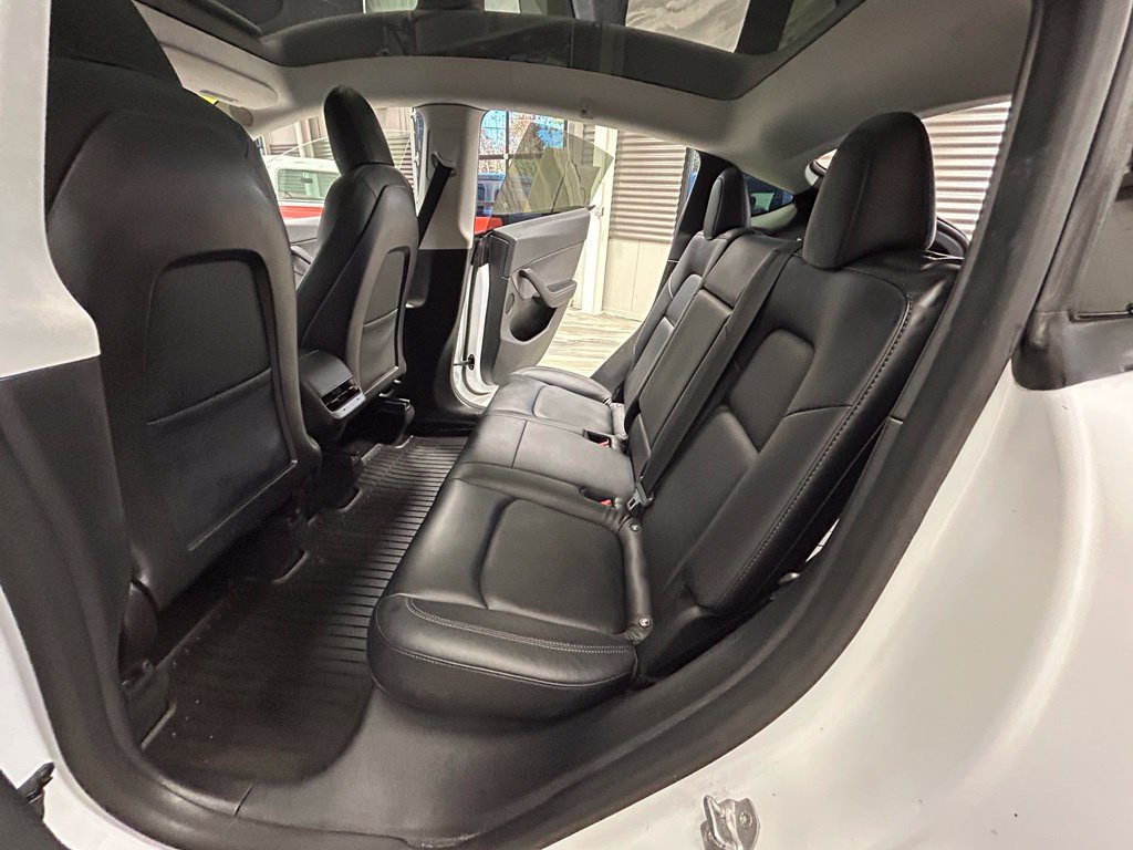 Used 2021 Tesla Model Y Long Range AWD/4WD image 53