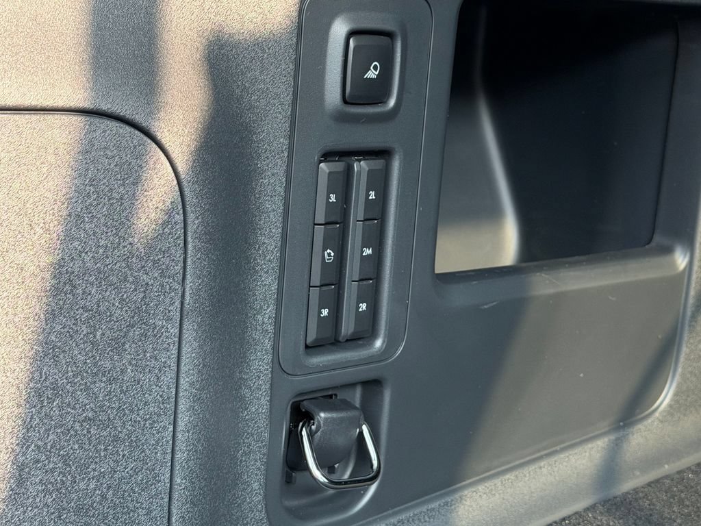 New 2027 Lincoln Navigator L Premier AWD/4WD image 19