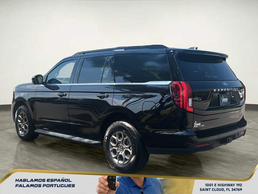 Used 2025 Ford Expedition Active image 4