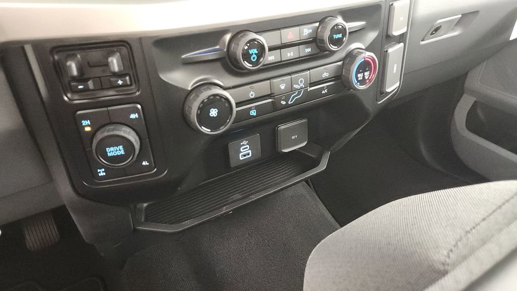 New 2026 Ford F350 XL w/ STX Appearance Package AWD/4WD image 18