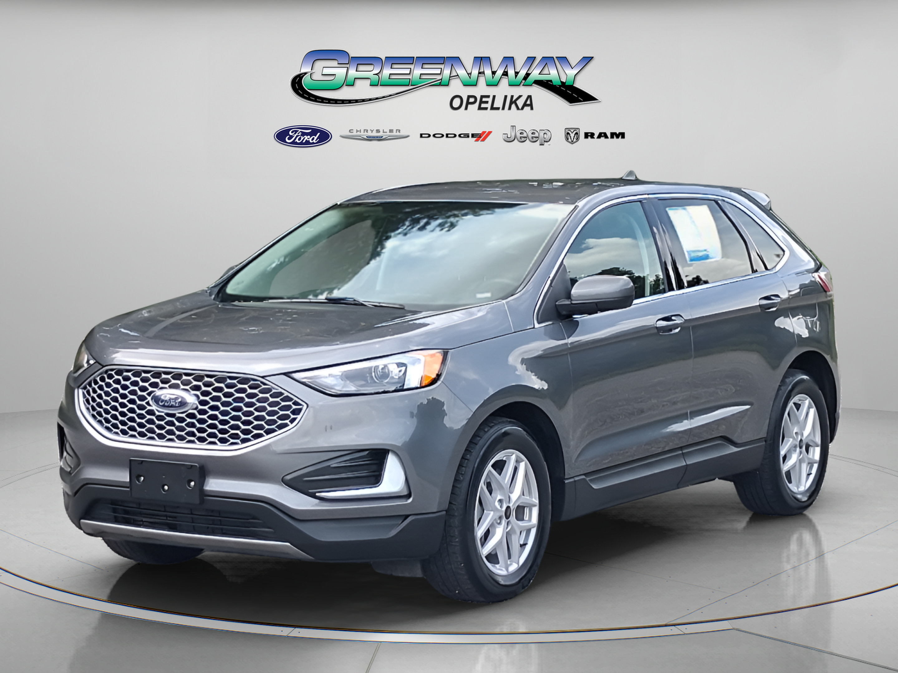 Used 2024 Ford Edge SEL AWD/4WD image 3