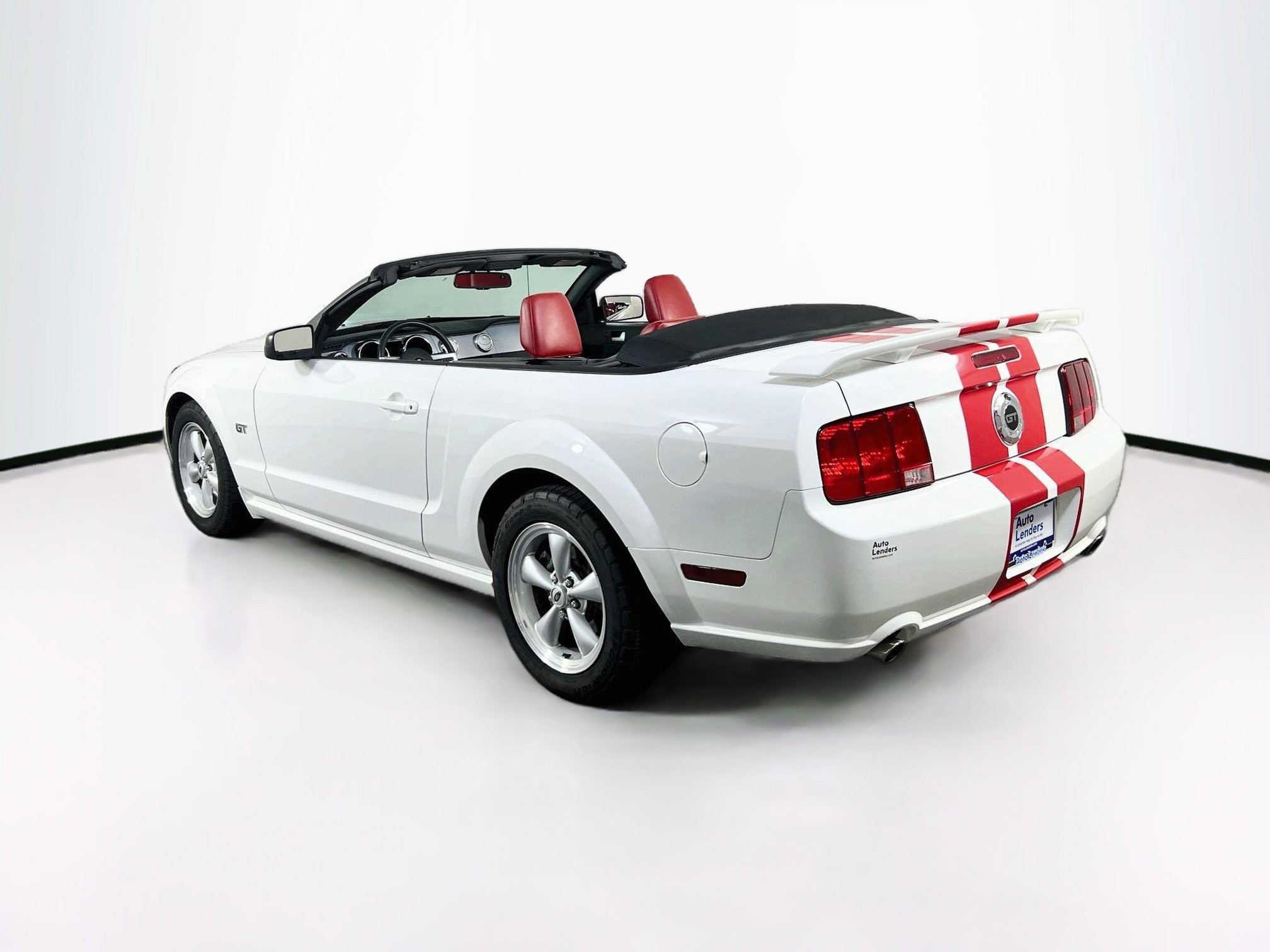 Used 2007 Ford Mustang GT RWD image 7