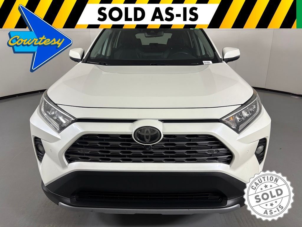 Used 2021 Toyota RAV4 Limited FWD image 3