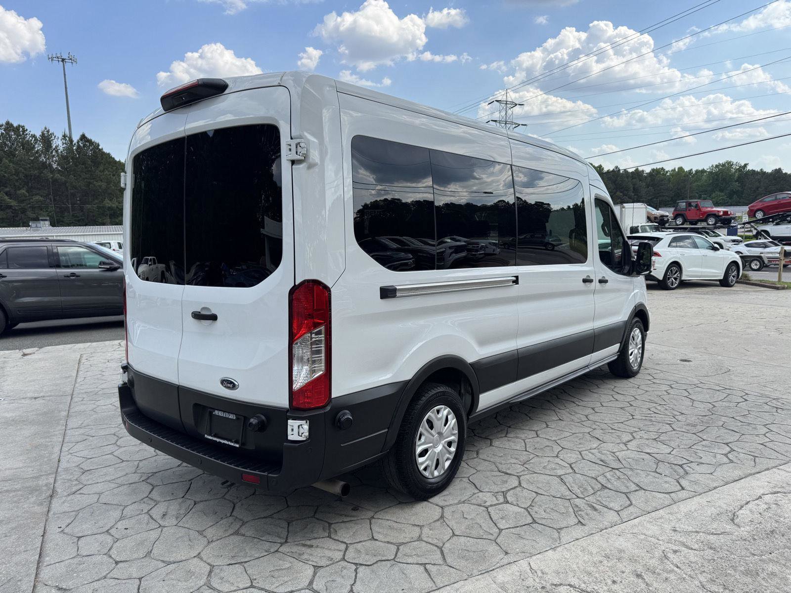 Used 2024 Ford Transit 350 XLT RWD image 11