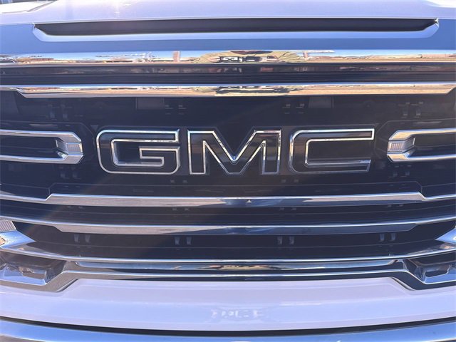 Used 2020 GMC Sierra 1500 SLT w/ SLT Premium Plus Package image 32