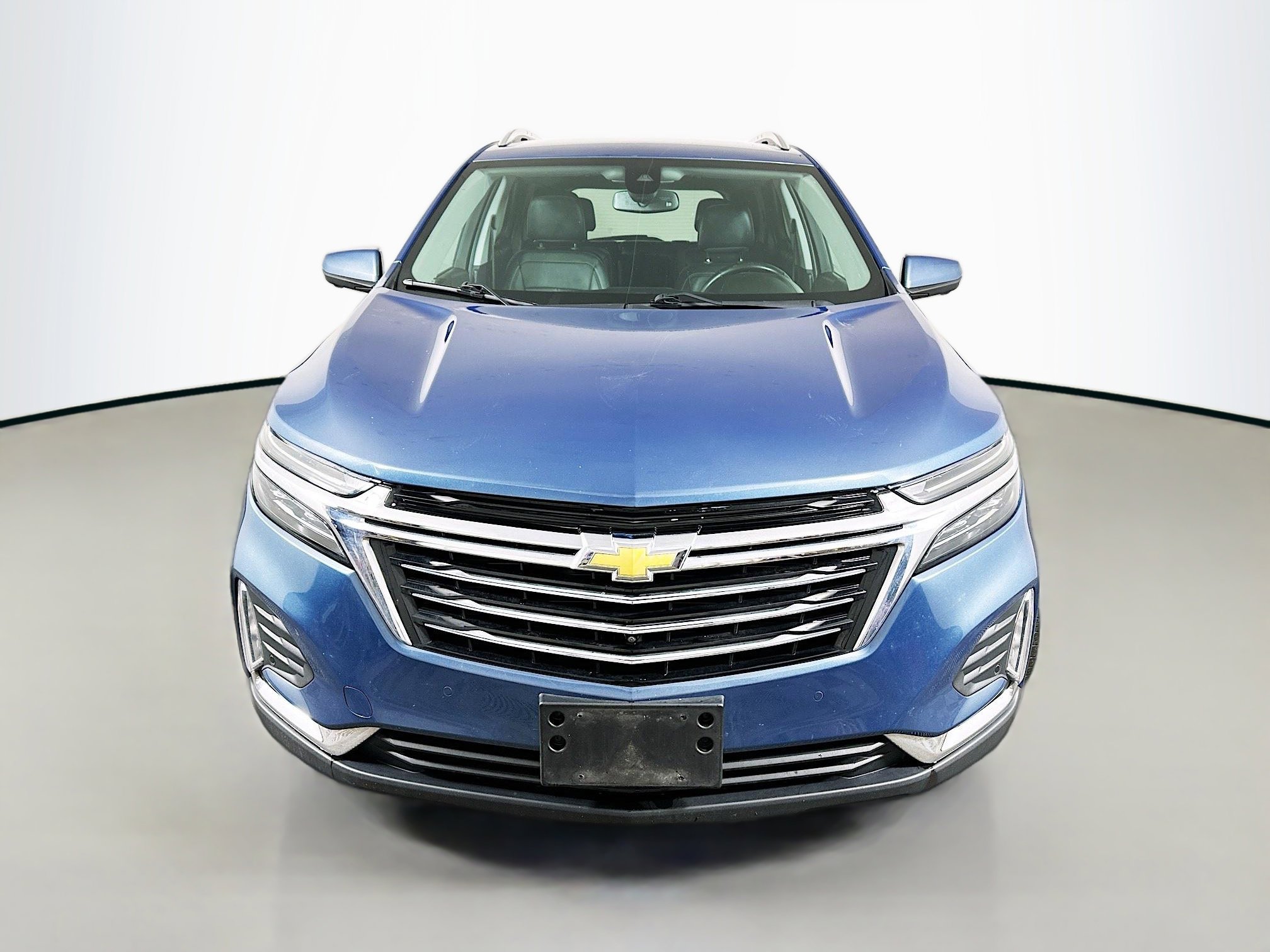 Used 2024 Chevrolet Equinox Premier AWD/4WD image 2