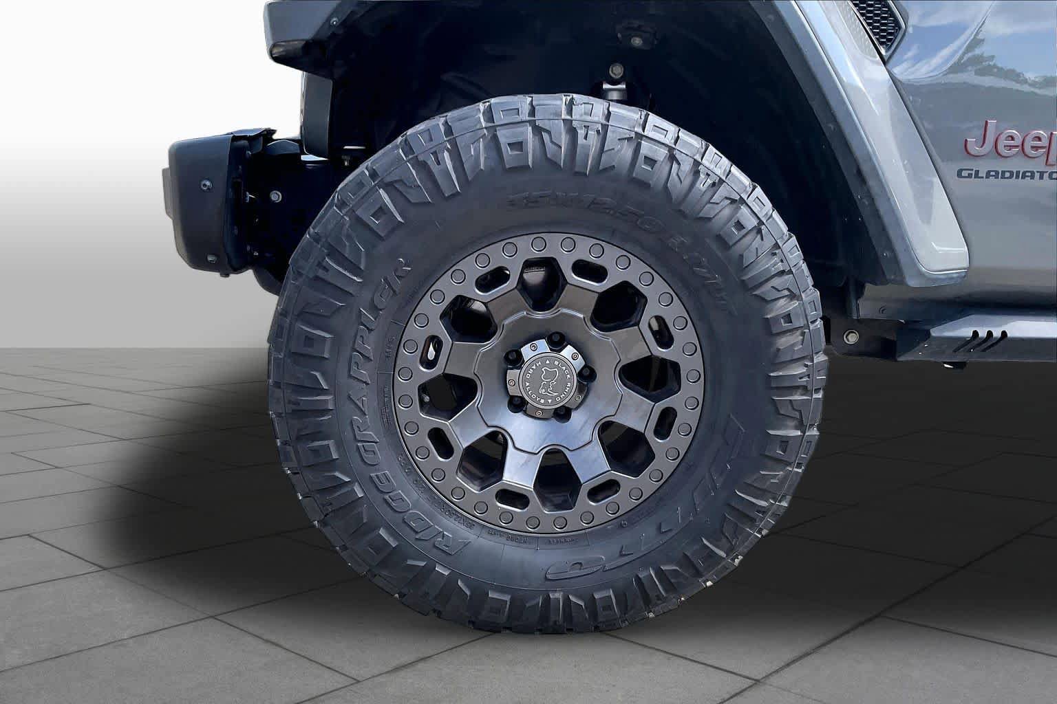 Used 2020 Jeep Gladiator Rubicon AWD/4WD image 11