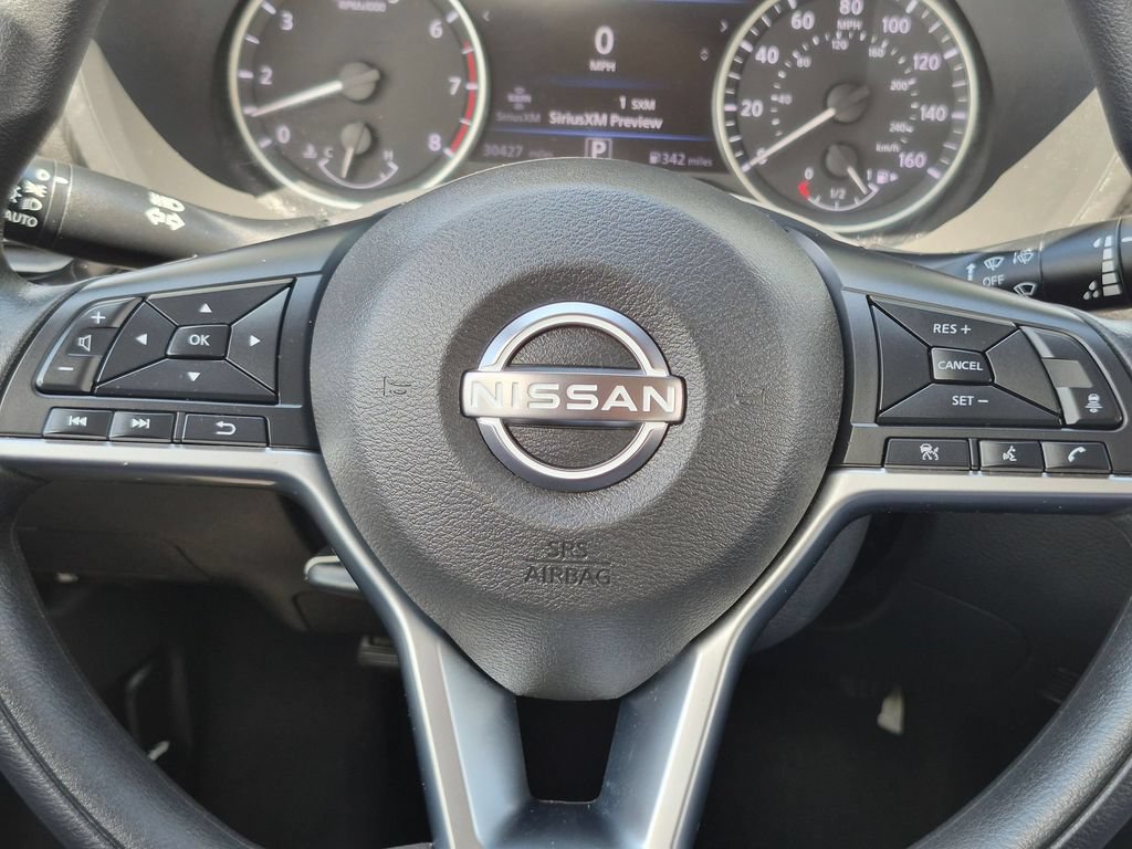 Used 2025 Nissan Sentra SV FWD image 17