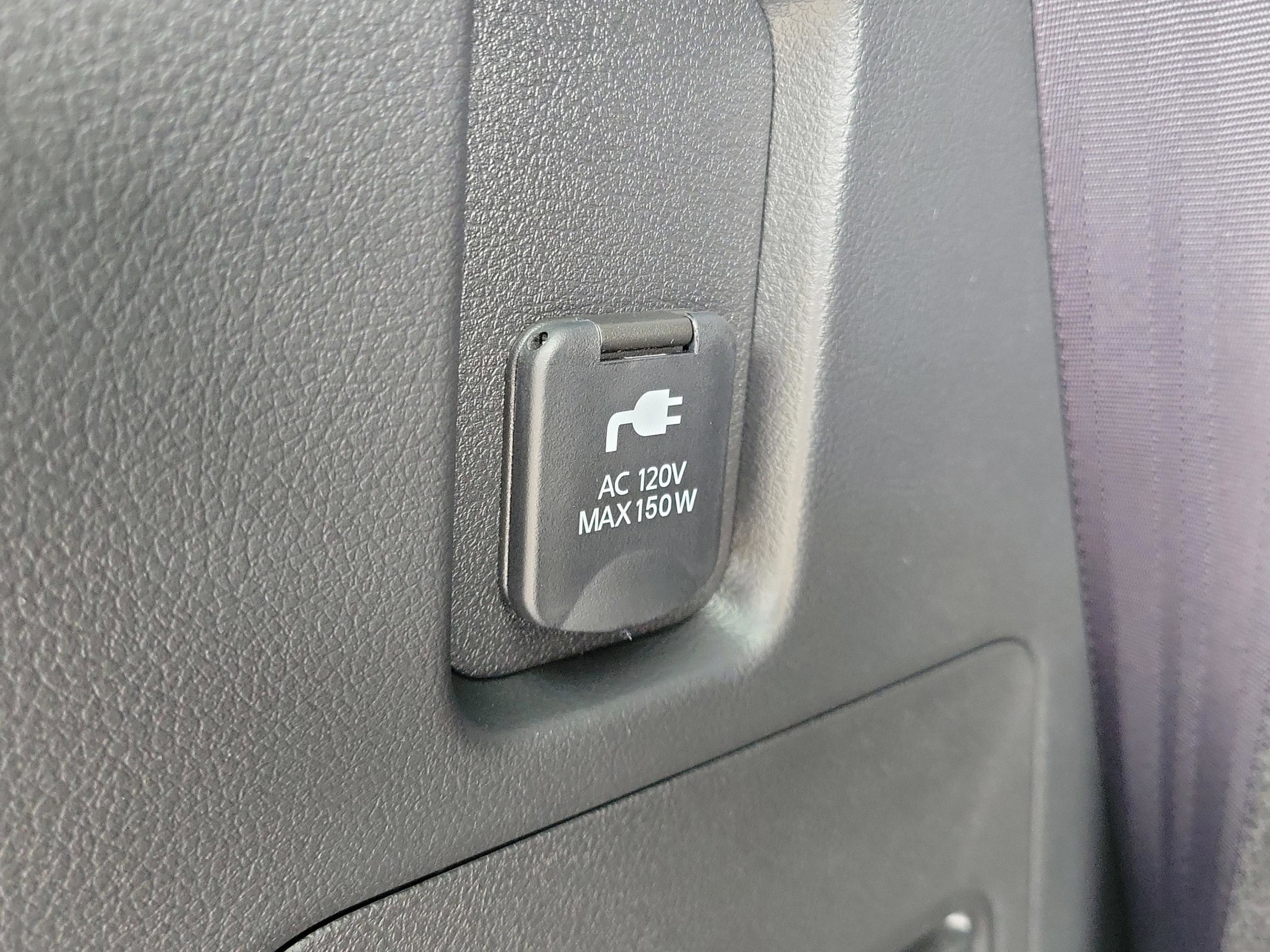 New 2026 Nissan Armada SL w/ Captain's Chari Seat Package RWD image 7
